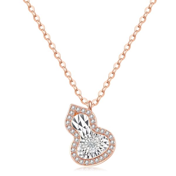 Classic diamond necklace